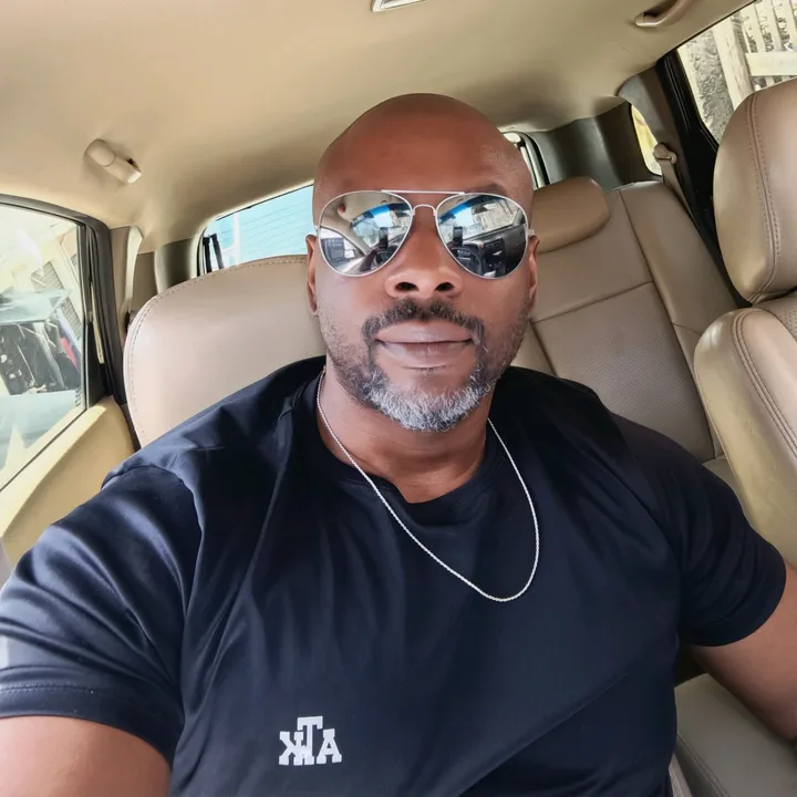 @tiagoblack.dr