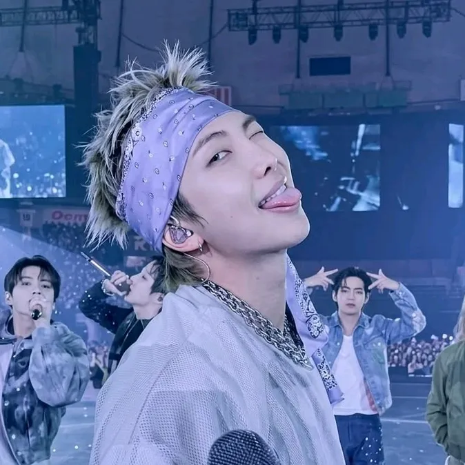 amy_btsarmy