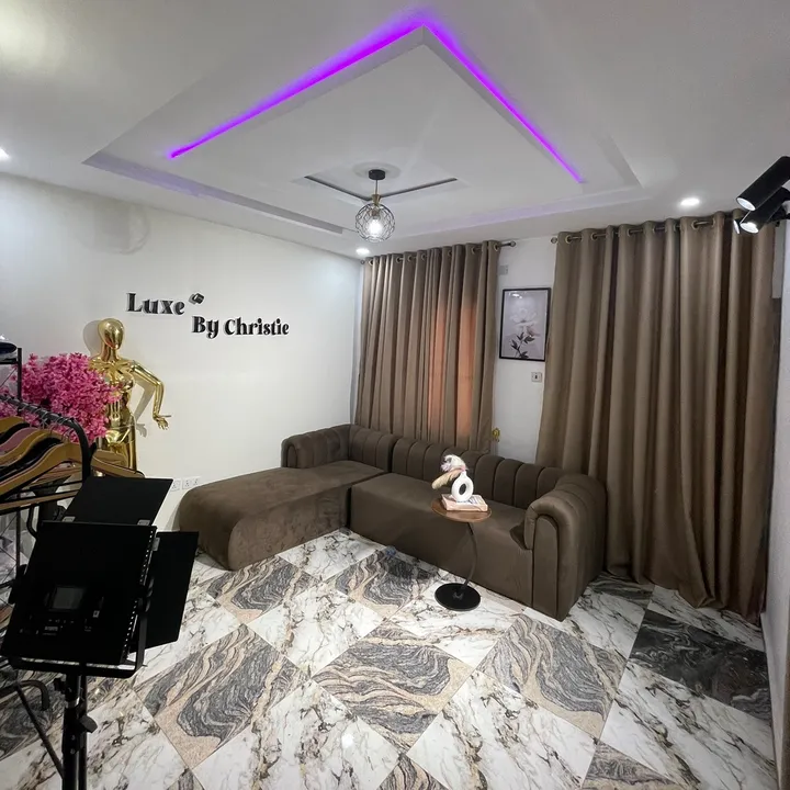 theluxebychristie_brand_