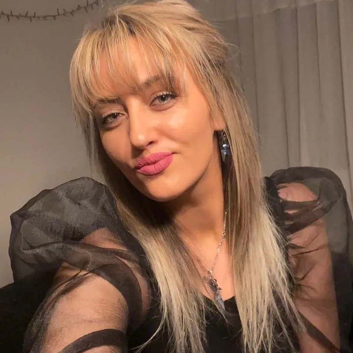 claudia281089