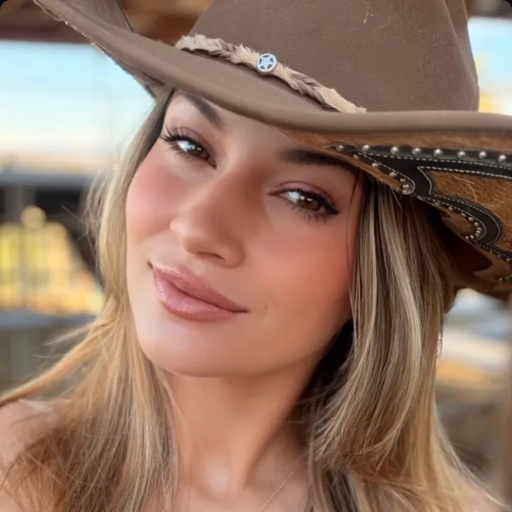 savannahryan879