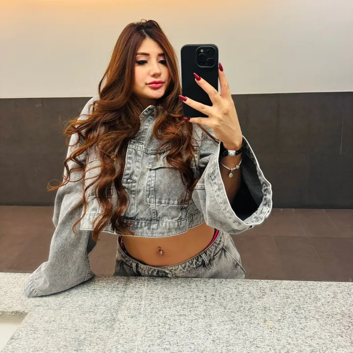 @meliveett