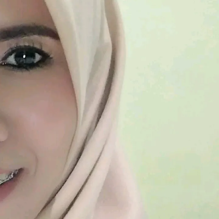@khusnajoss