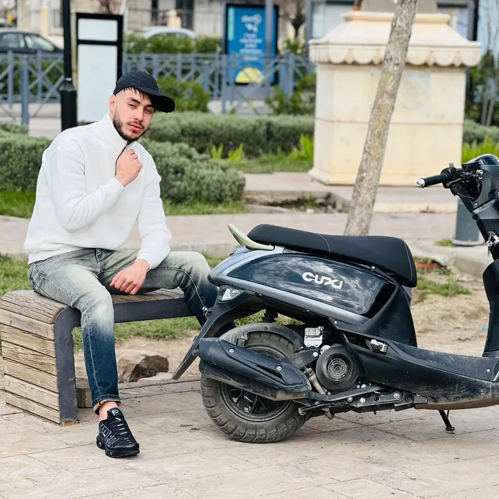 @younes_400