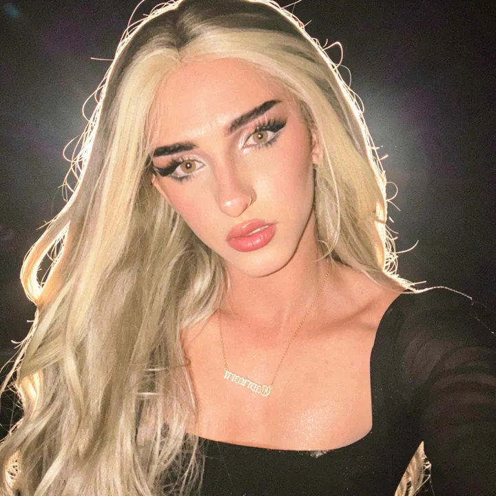@laryssa_meloo_