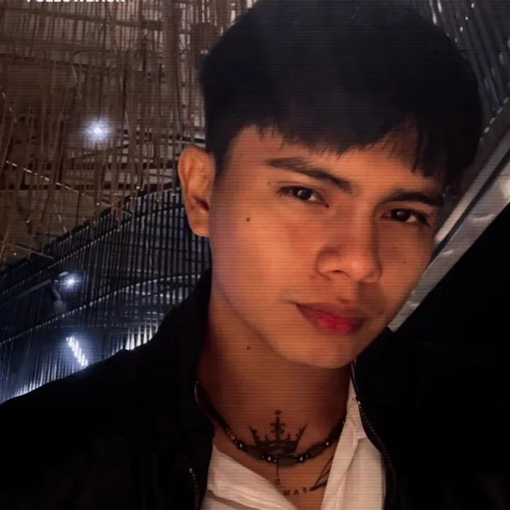 @whatclipstory