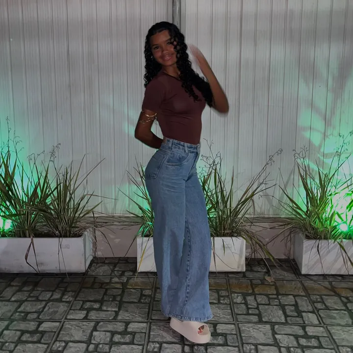 @isadoraalvesofc_