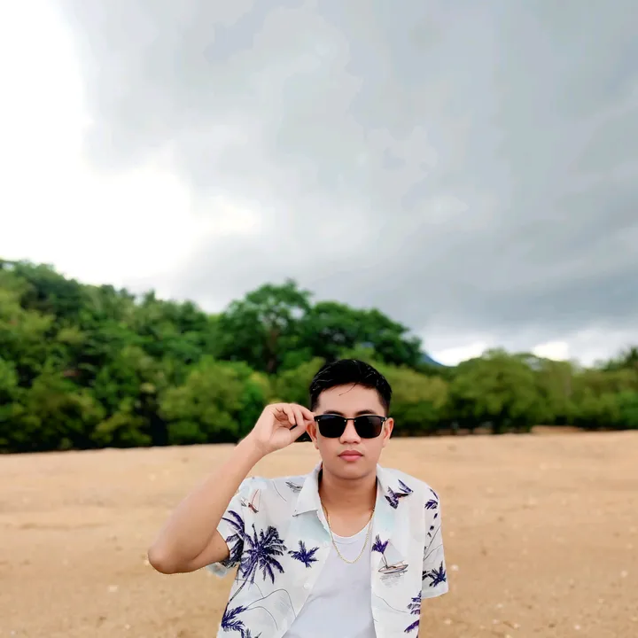 @velez.jay.mark.j2
