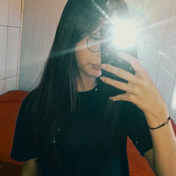 @_.isabellaoliveira_