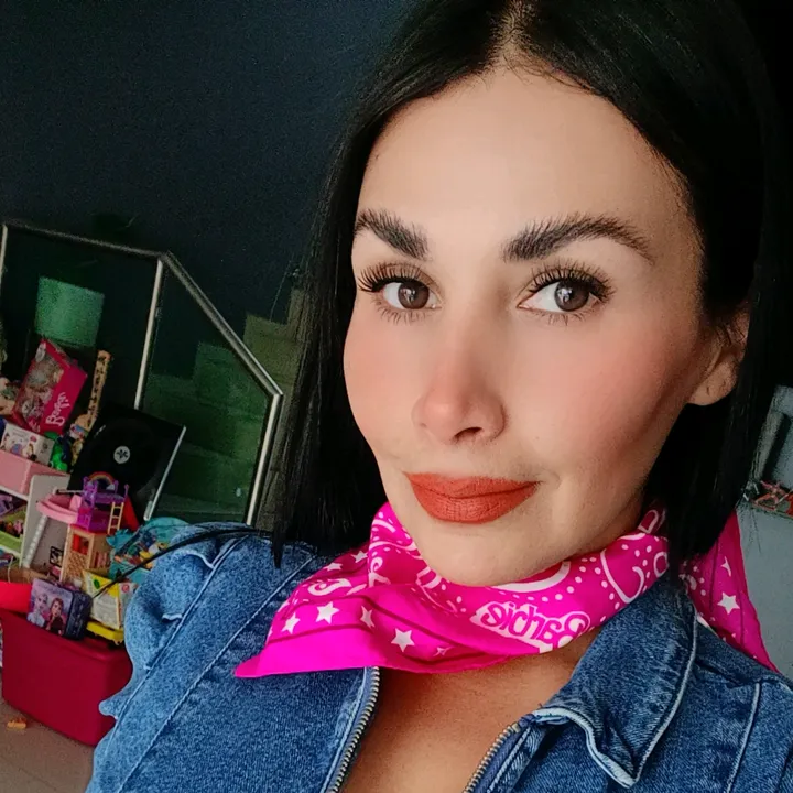 annakarenchavez