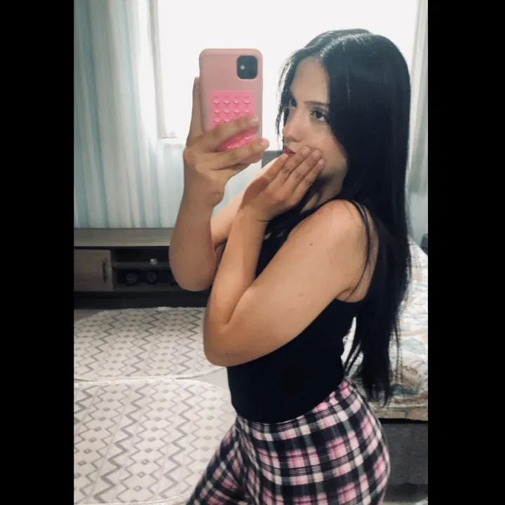 @pinkredbulll__