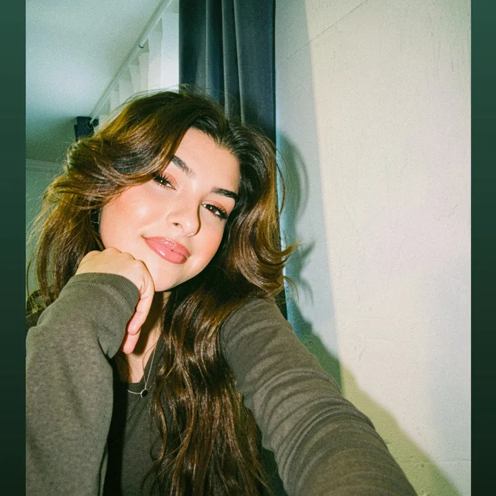 @veliyova