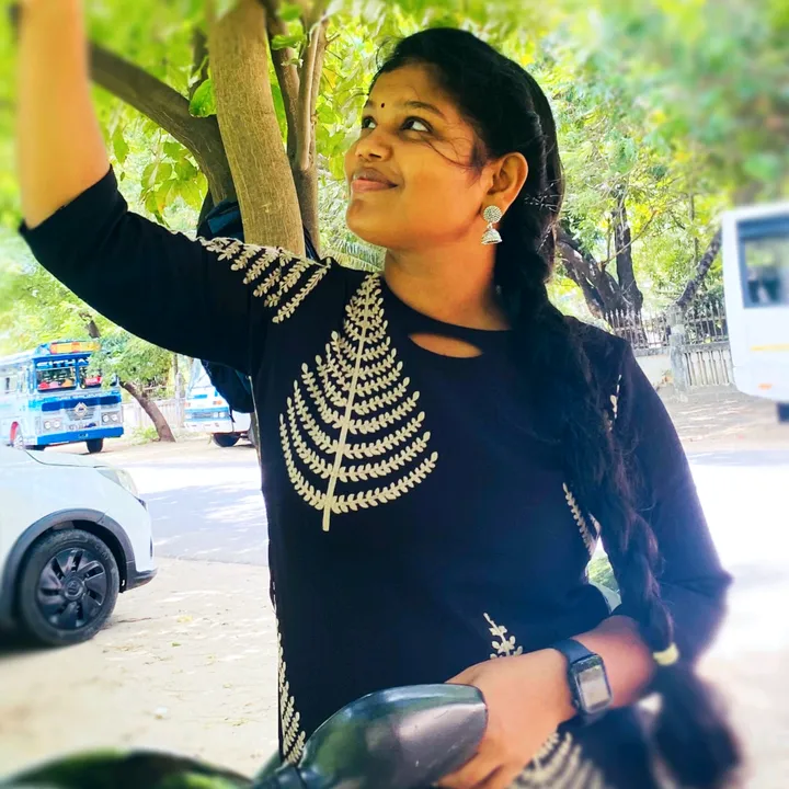 @thiru_priyo
