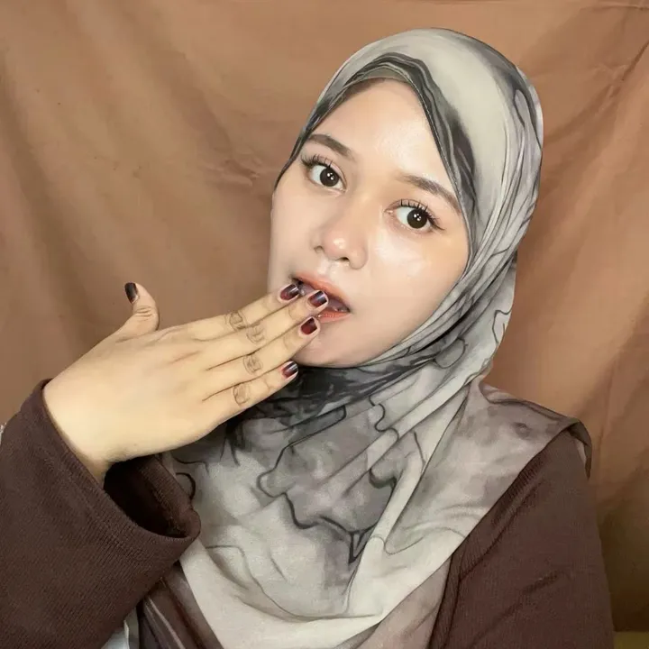 @lindanay28