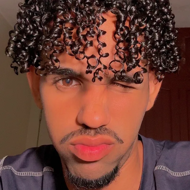 @joancuriel_