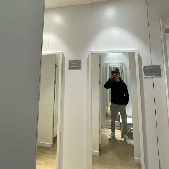 @efeeuyrr
