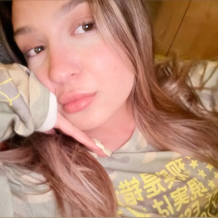 @elyesa.c