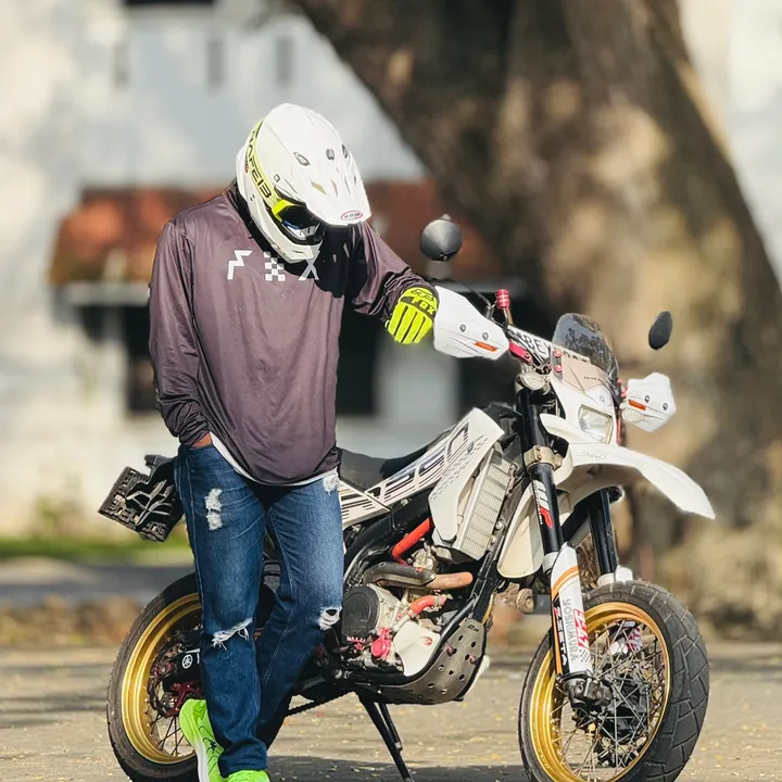 mr_hiru_00