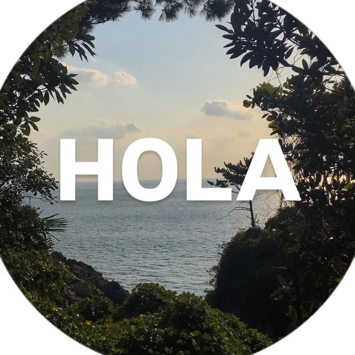 @holaneesha