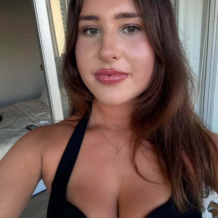 isabellaaross