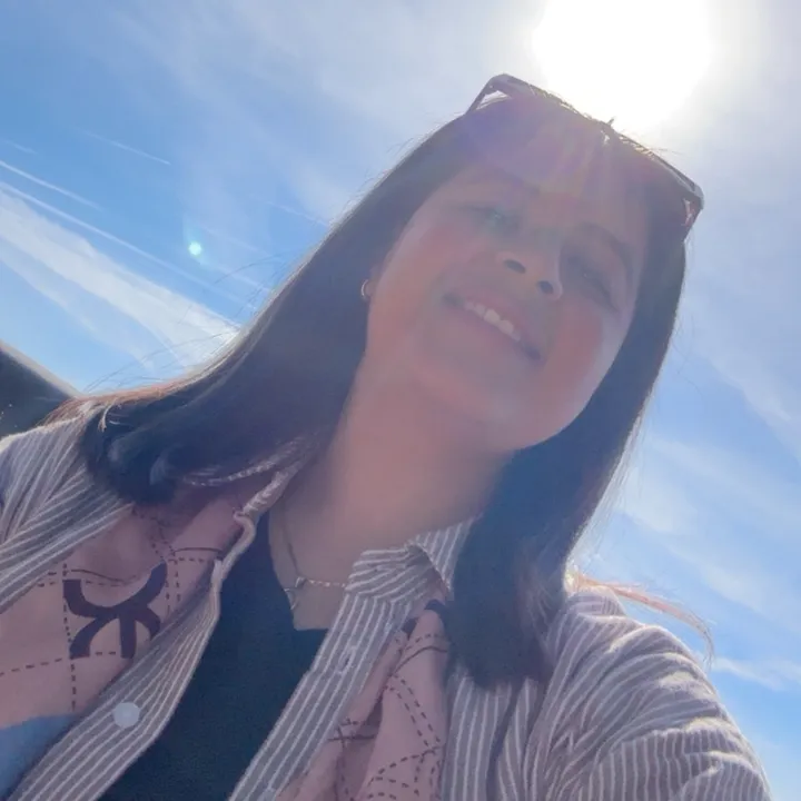 @zunely_