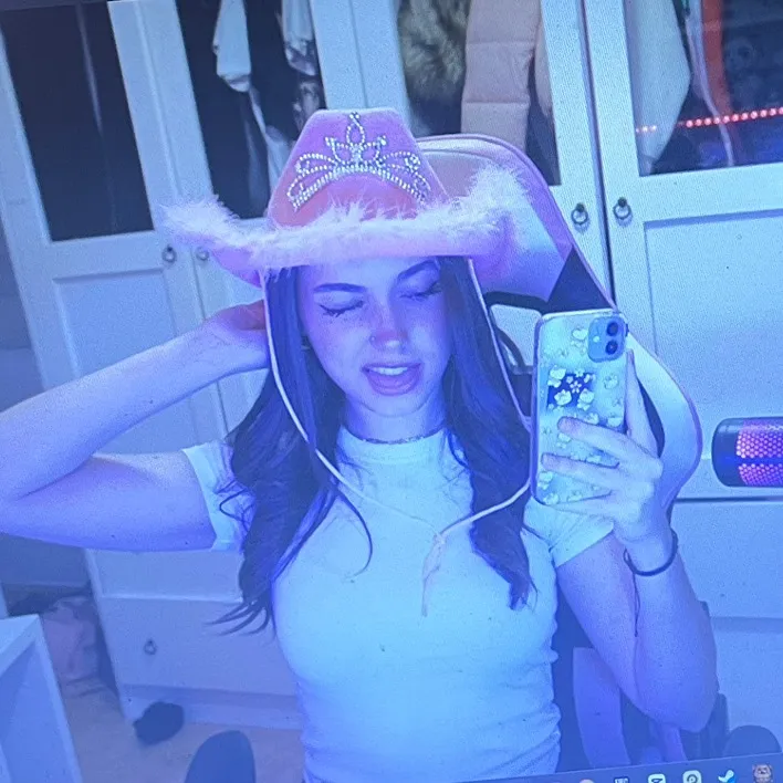 @hiaratw