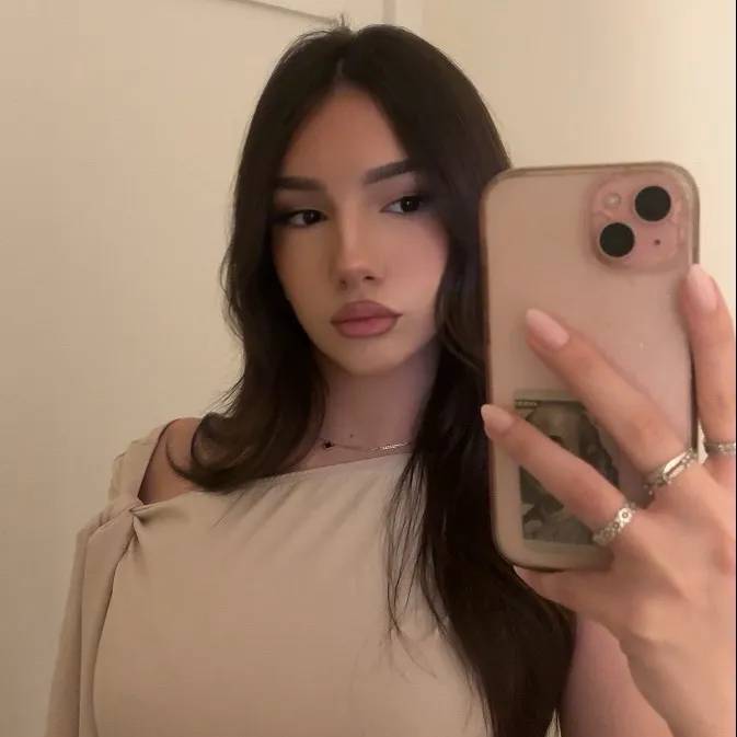 albanianchick1