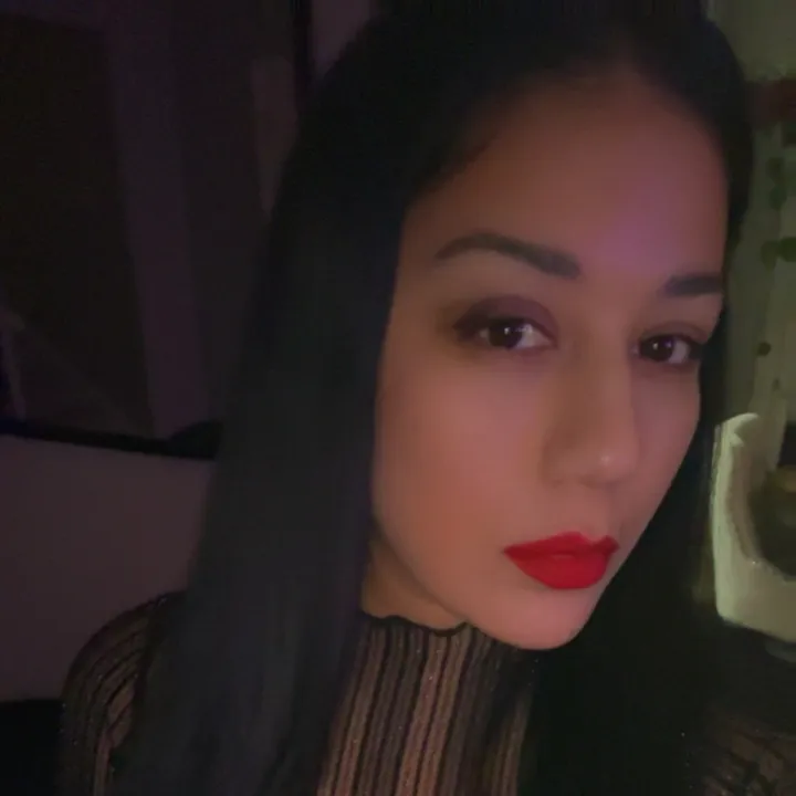 @girltalksxo