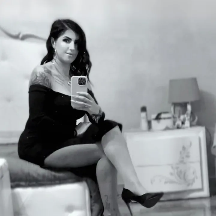 danyela85_