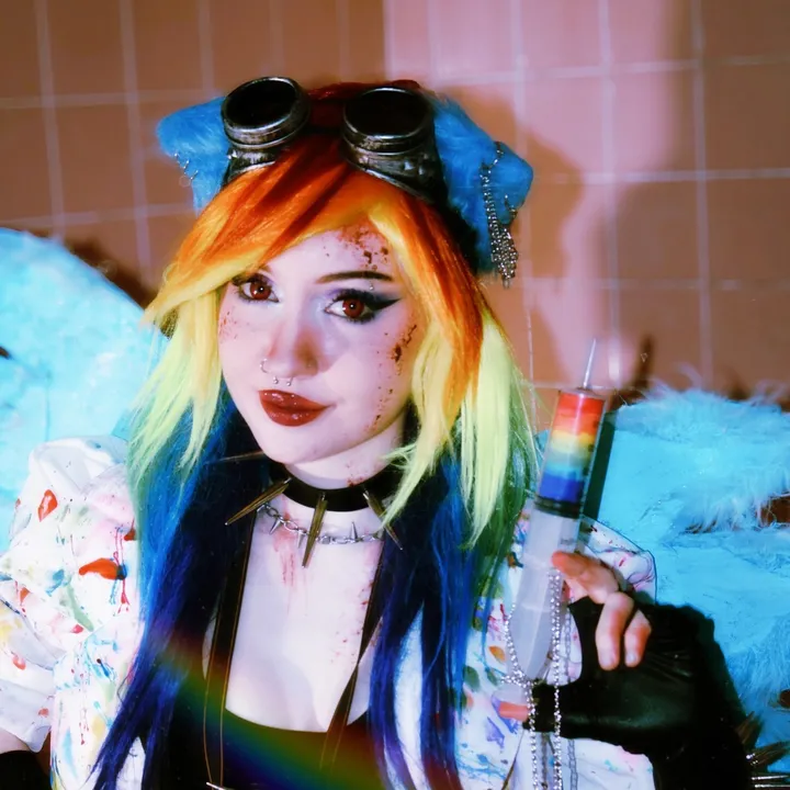 @lauradical