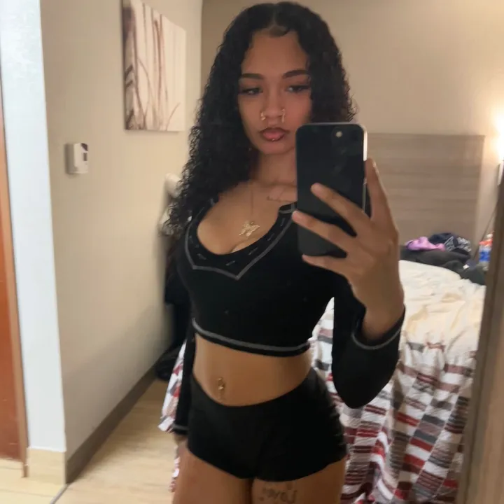 @niyasofamous