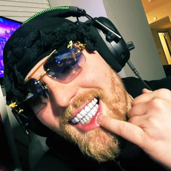 @tjswayz