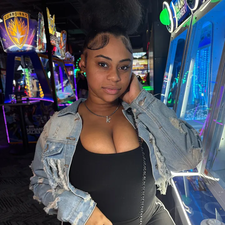 @thatskaylalebomb