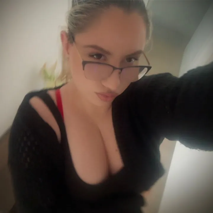 @altablondapetiktok