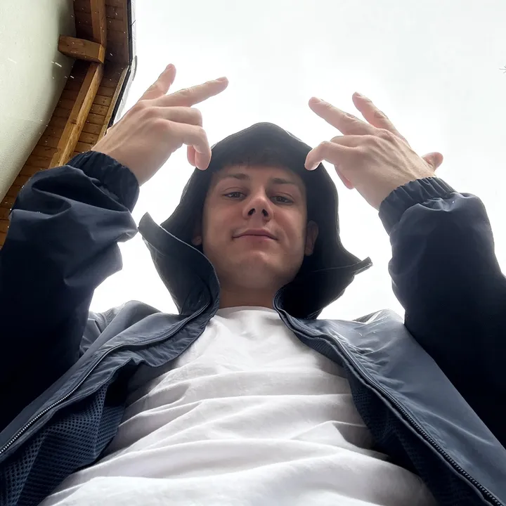 mikect__