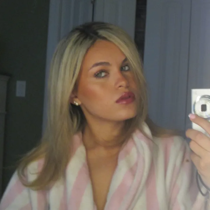 @alexaanmunozz