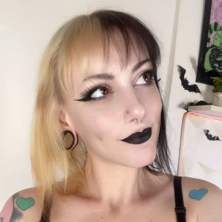 @itsgothamber