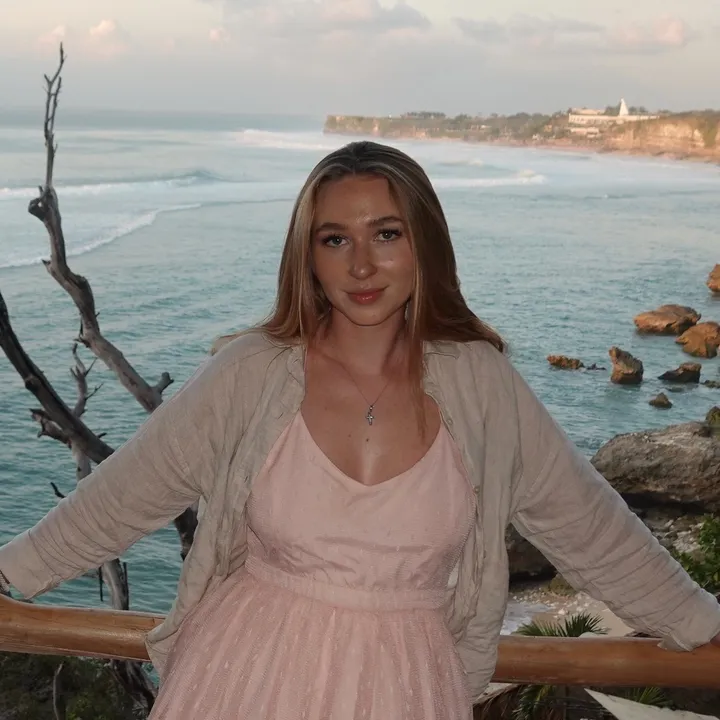 @mona.karl