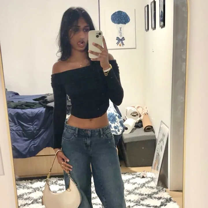 @user7275890259