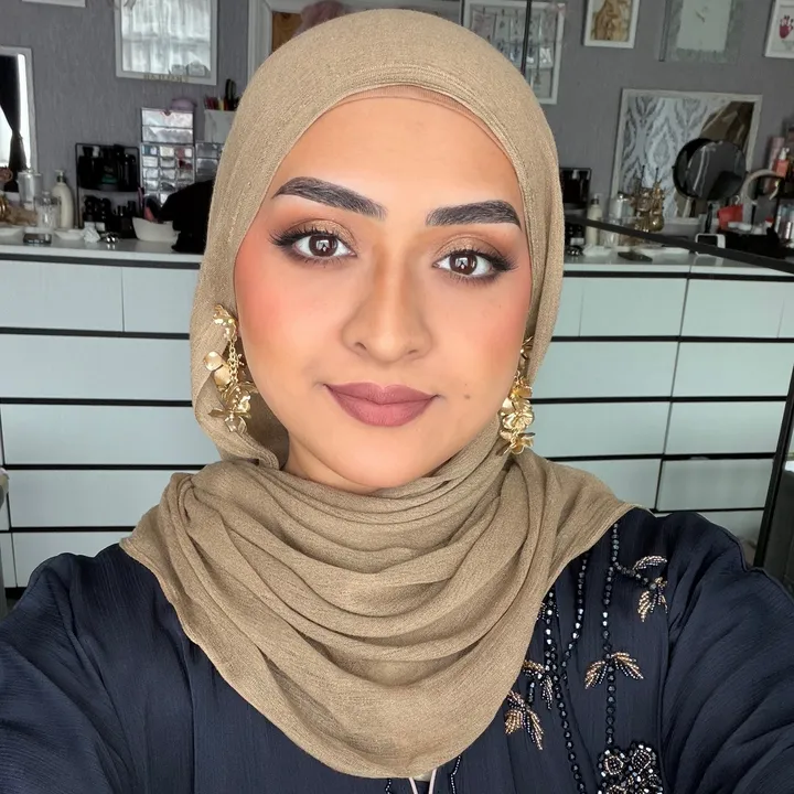 humairamajid_