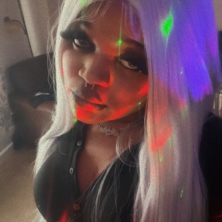 @itsashira_