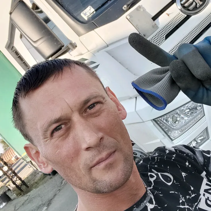 @leliai1987