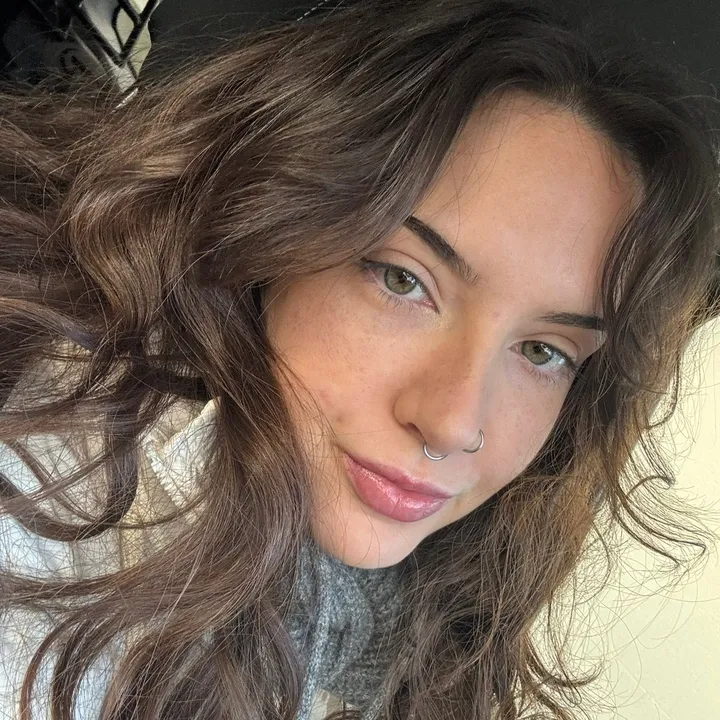 @hayleywavy