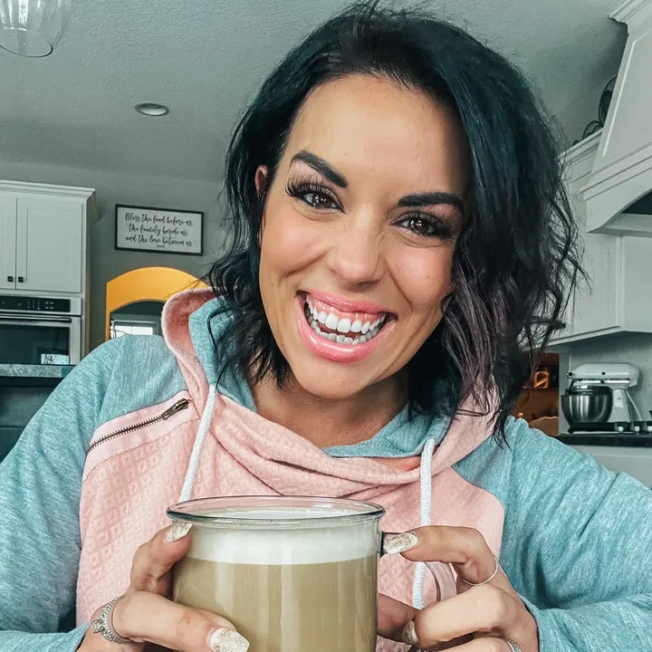 @thekrystalpearl