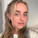 @miareadsxo