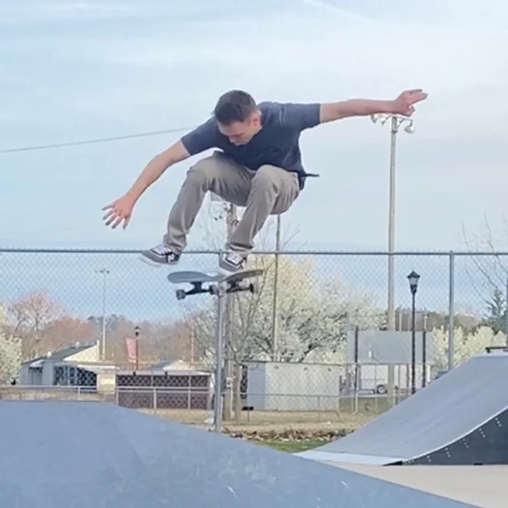 @tjskateboards