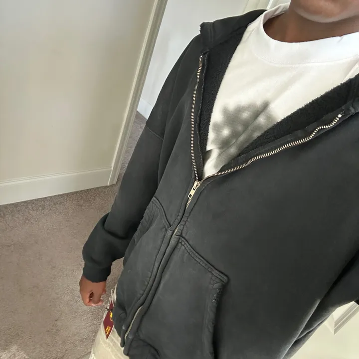 8kzayy