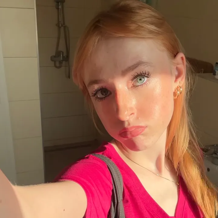 @frida_theresee