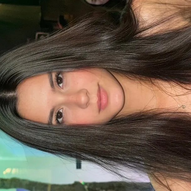 @liviaraujoz