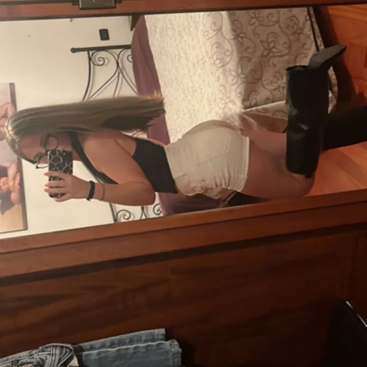 @meliii_frison